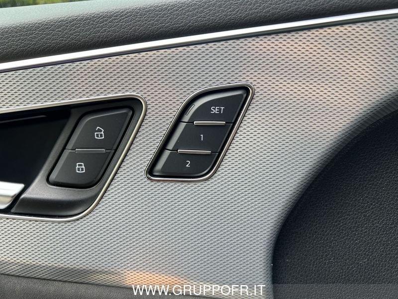 Audi Q8 RS Q8 TFSI V8 quattro tiptronic