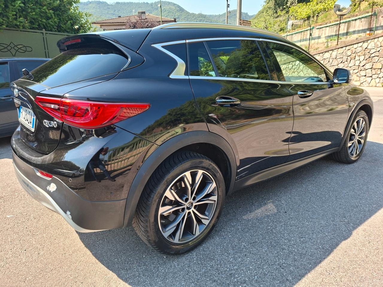 Infiniti QX30 2.2d AUTOMATICO / 4X4 / EURO 6