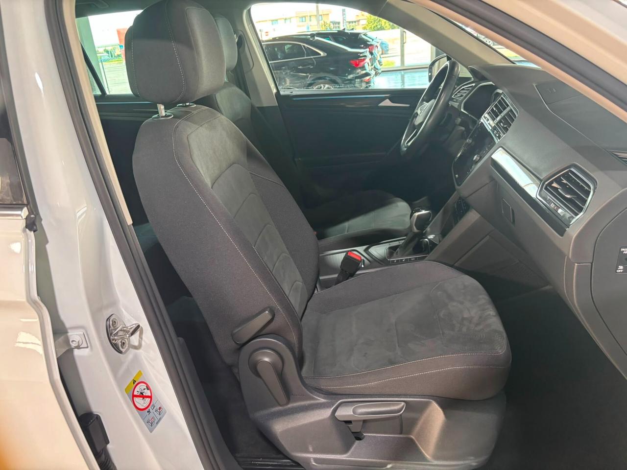 Volkswagen Tiguan 2.0 TDI 150 CV SCR DSG Elegance