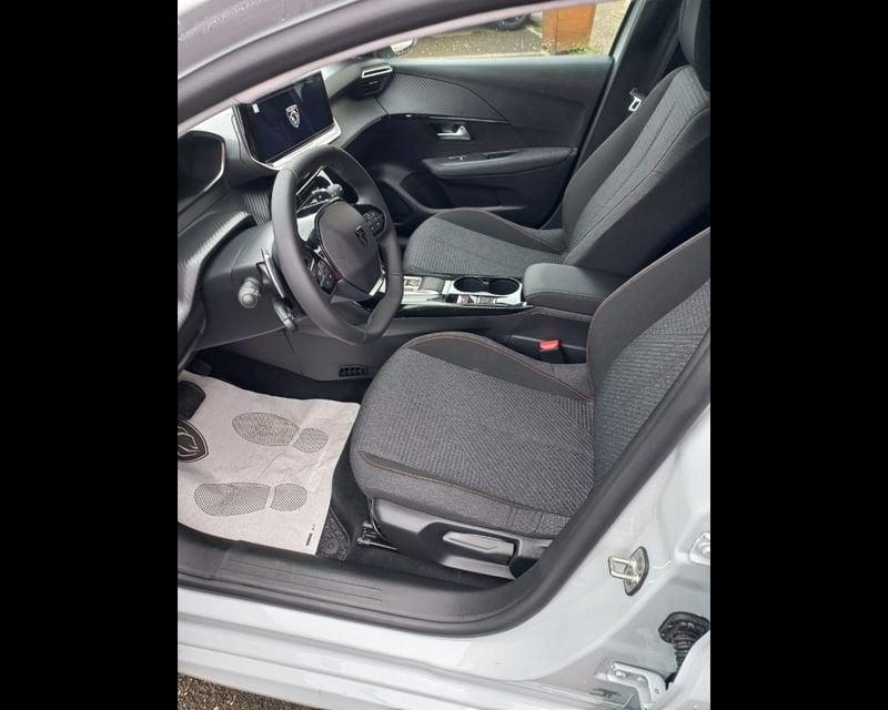 Peugeot 208 5P - Business Hybrid 110 E-DCS6