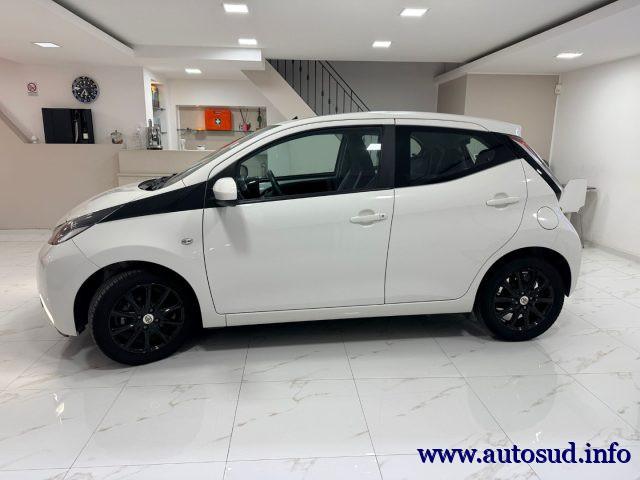 TOYOTA Aygo 1.0 VVT-i 69 CV 5 porte x-play MMT