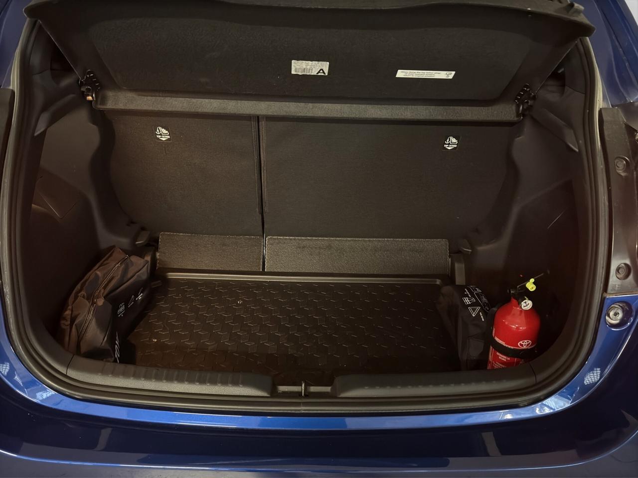 Toyota Yaris 1.5 Hybrid 5 porte Lounge