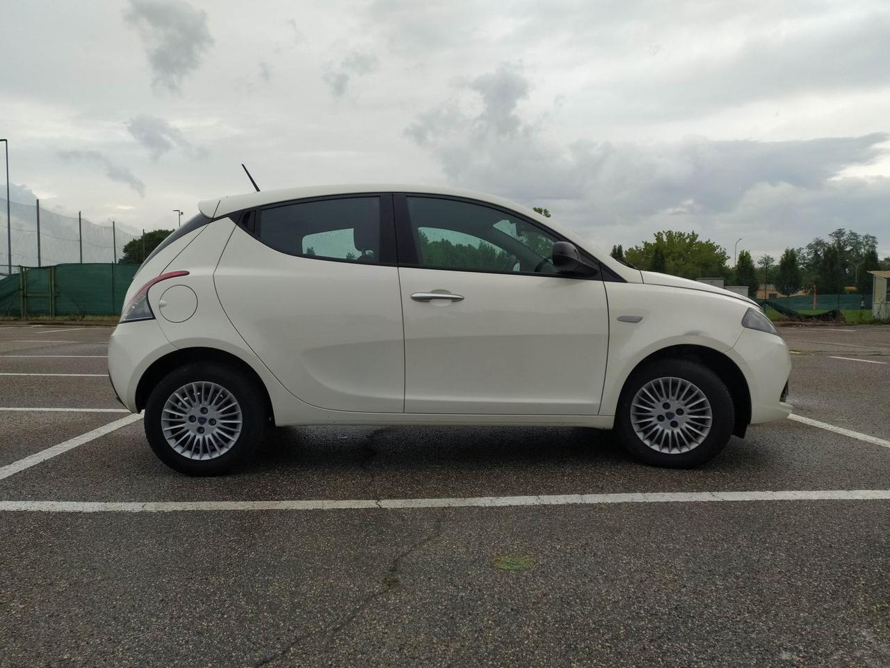 Lancia Ypsilon Silver 1.0 FireFly MHEV #6353