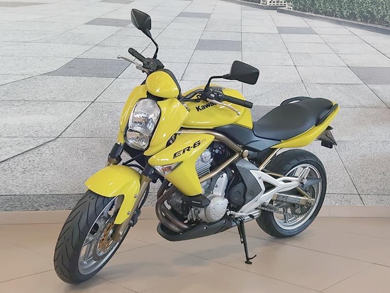 Kawasaki ER-6n