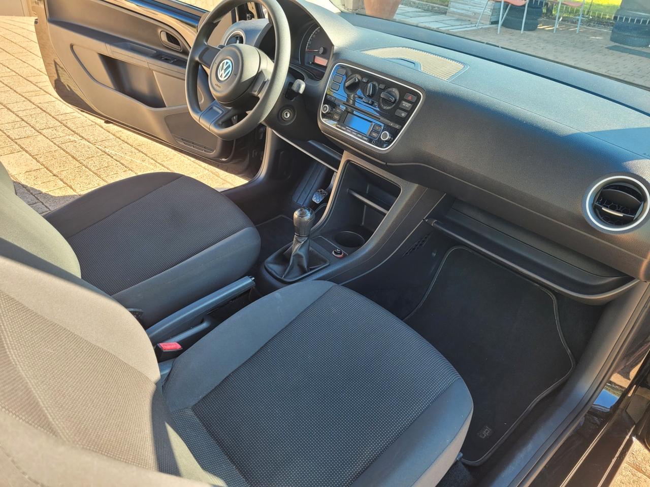Volkswagen up! 1.0 75 CV 3p. take up!