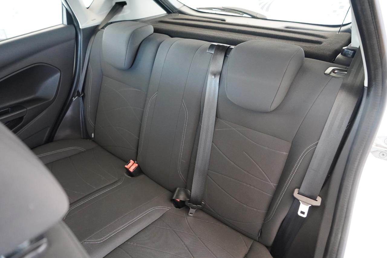 Ford Fiesta 1.5 TDCi 75CV 5 porte Business