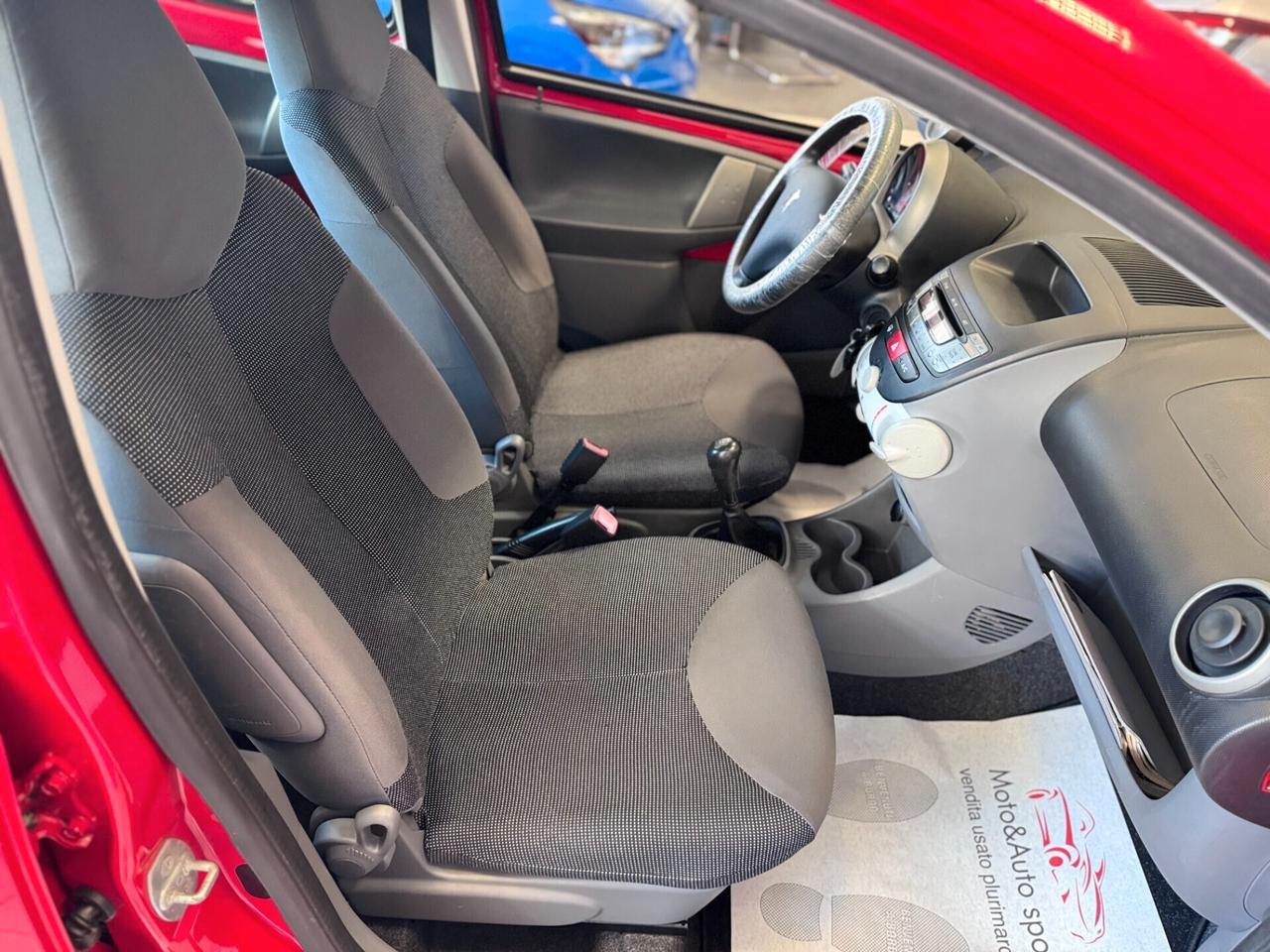 Peugeot 107 1.0 68CV 5p. Desir