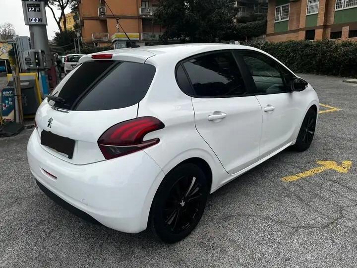 Peugeot 208 PureTech
