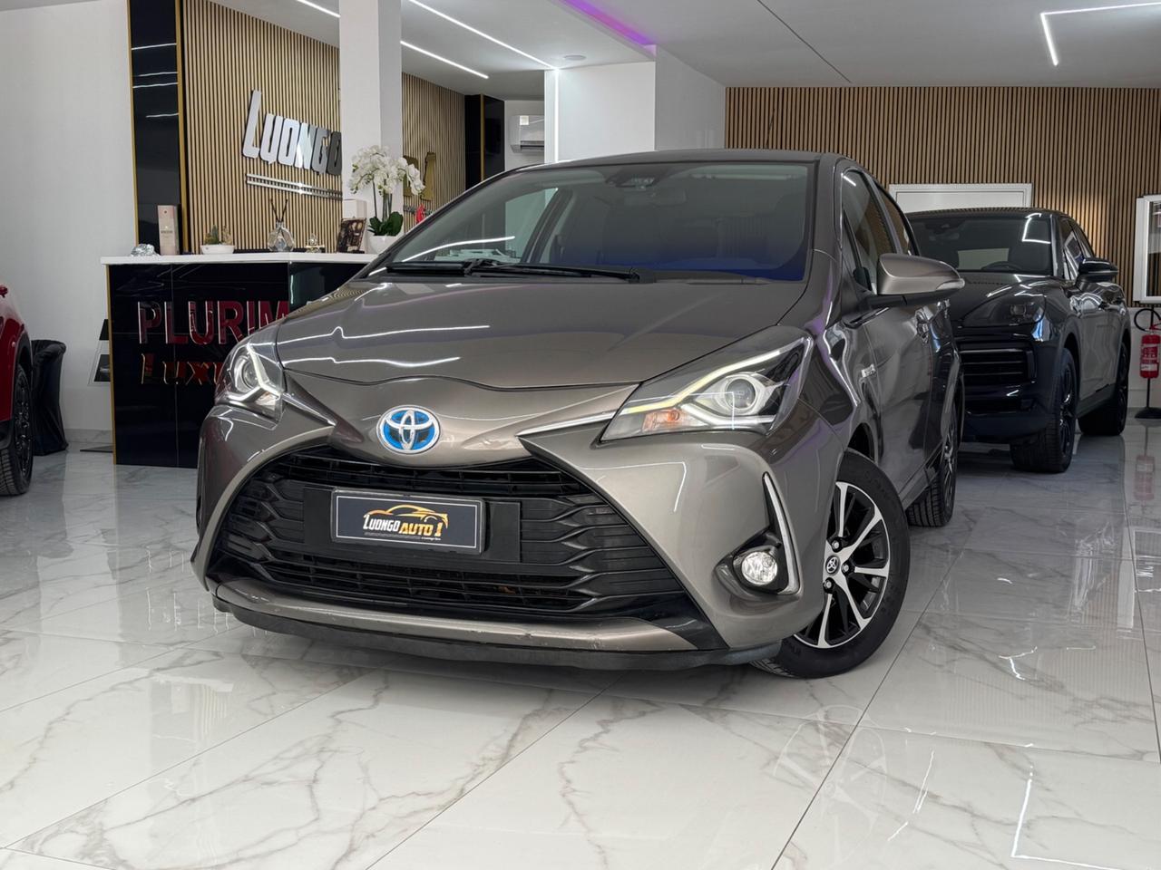 Toyota Yaris Hybrid Lounge Full Optional