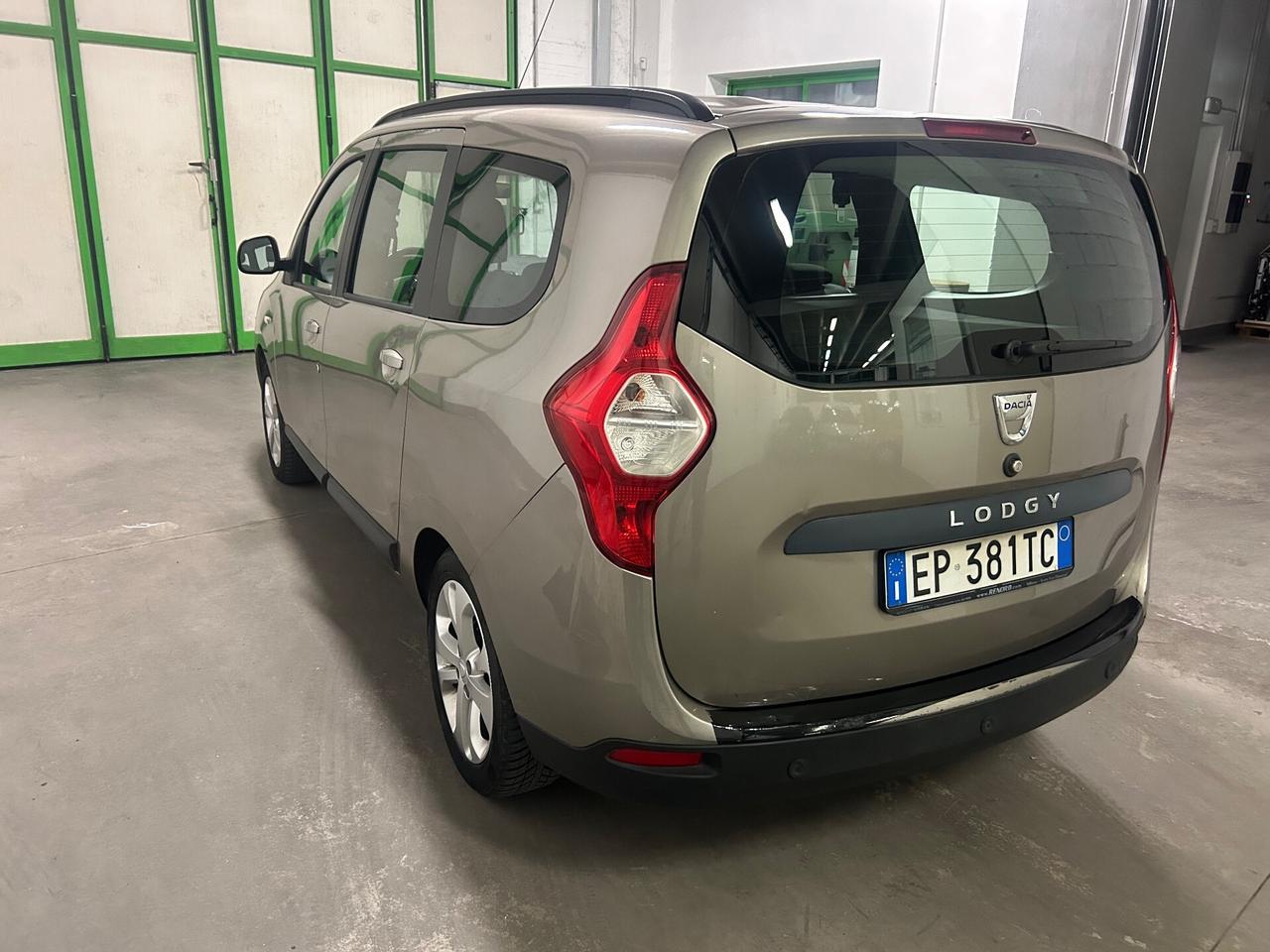 Dacia Lodgy 1.6 8V 85CV 5 posti Lauréate