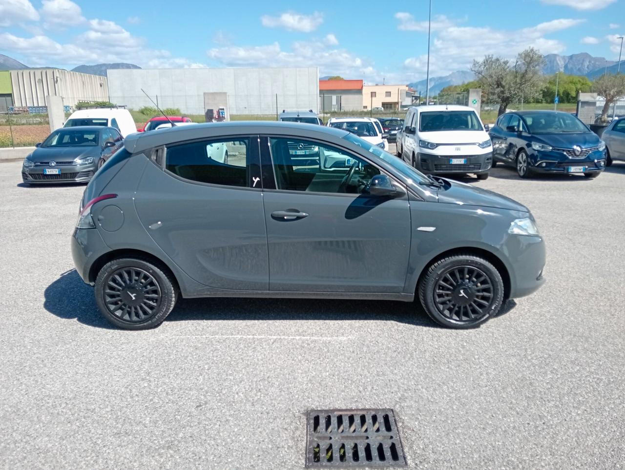 Lancia Ypsilon 1.3 MJET 95CV Elefantino