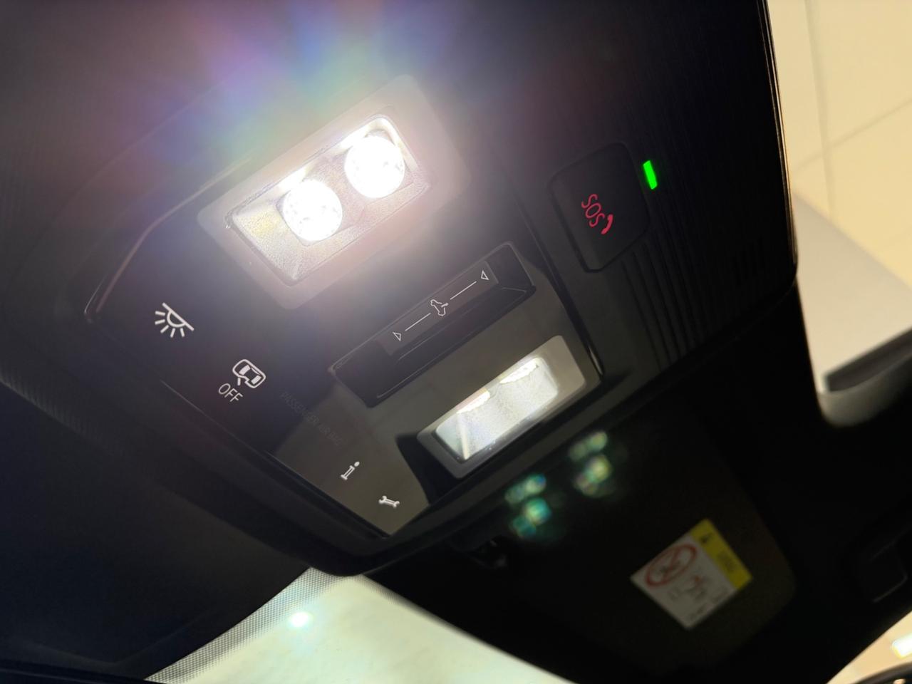 Volkswagen Golf 2.0 TDI 150 CV DSG SCR R-Line