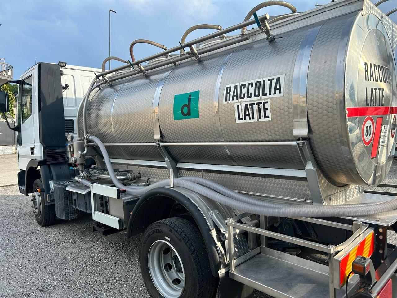 IVECO EUROCARGO 8018 CISTERNA LATTE 50Q