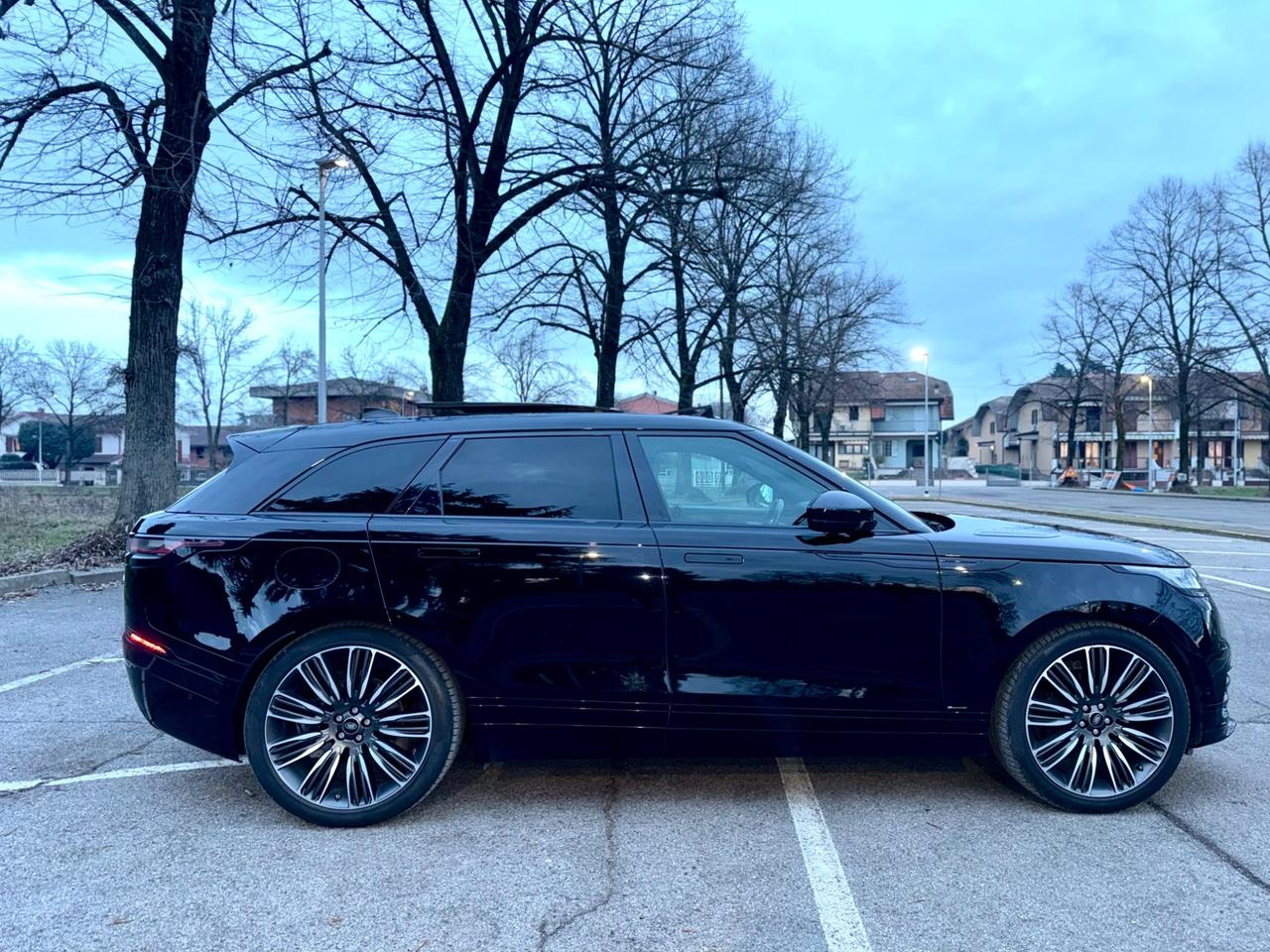 Land Rover Range Velar 3.0D V6 300 CV R-Dynamic HSE