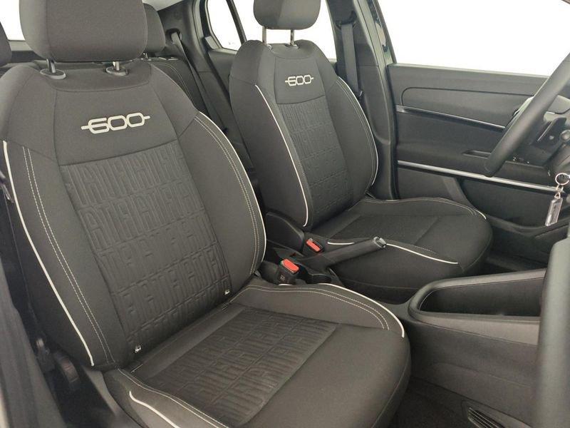 FIAT 600 Hybrid 110 CV DCT MHEV