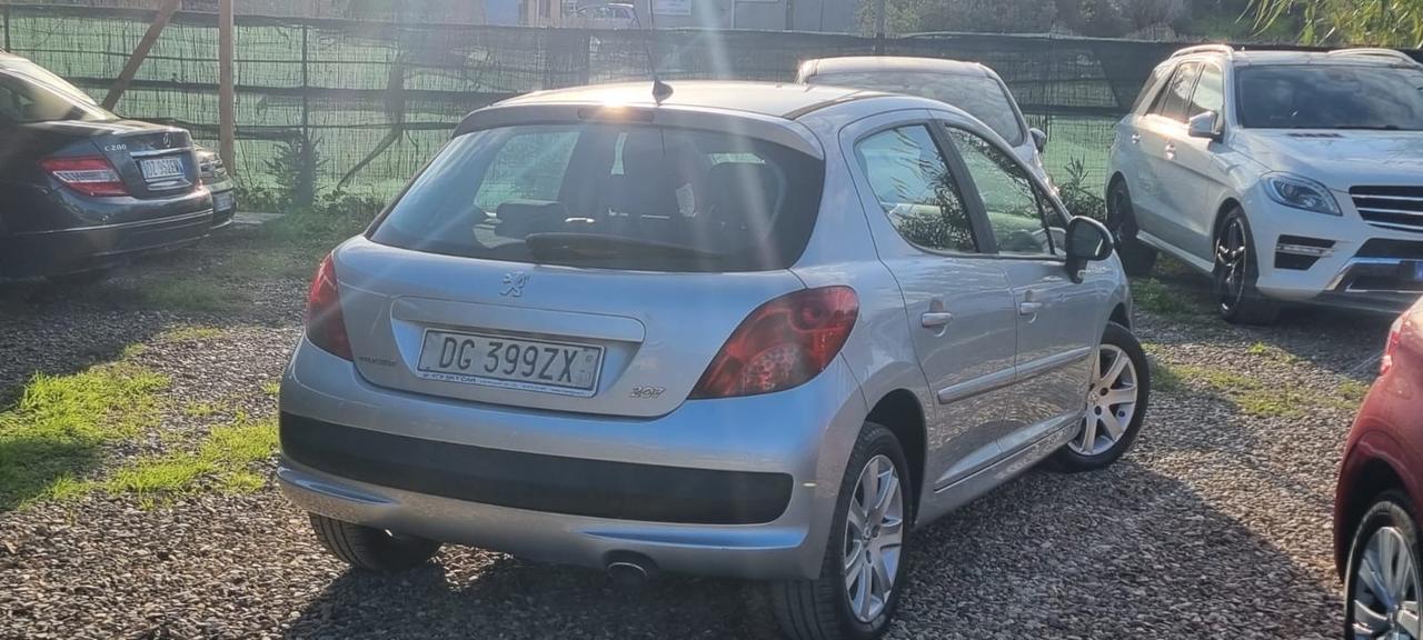 Peugeot 207 1.6 HDi 110CV 5p. XS