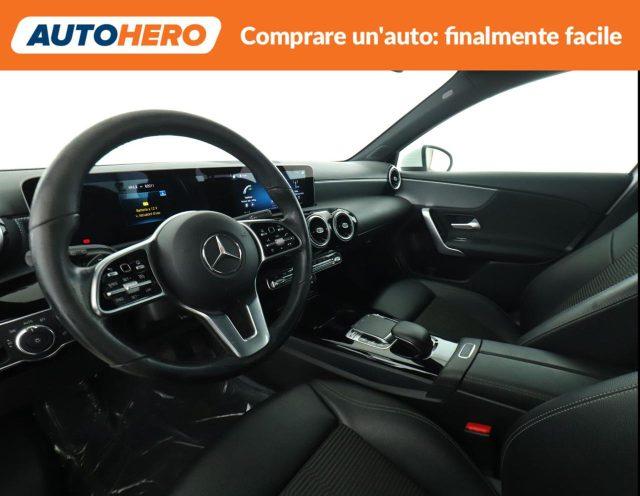 MERCEDES-BENZ A 180 Automatic Executive