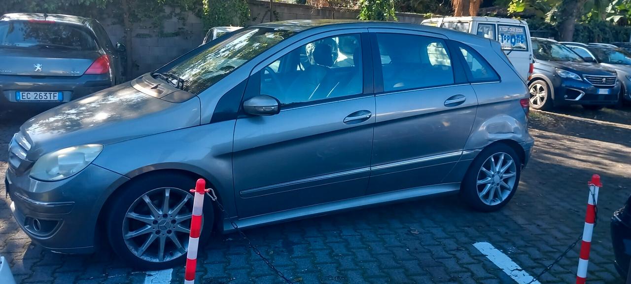 Mercedes B 200 CDI Sport ENTRA E LEGGI