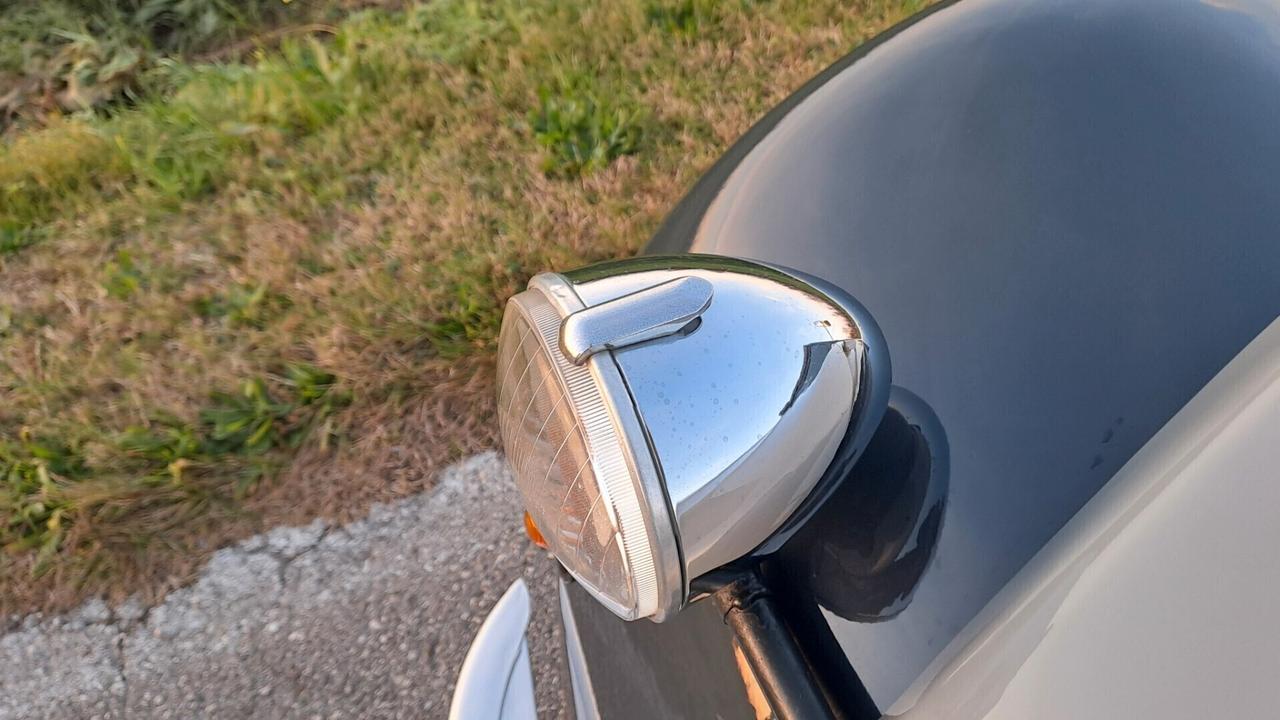 Citroen 2CV 6 Charleston RESTAURATA