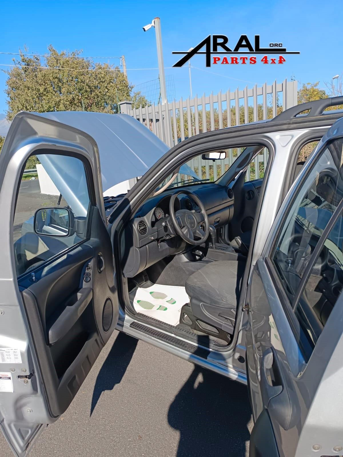 Jeep Cherokee 2.8 CRD LIMITED/SPORT