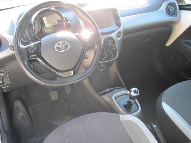 Toyota Aygo 1.0 VVT-i 69 CV 5 porte x-business MMT