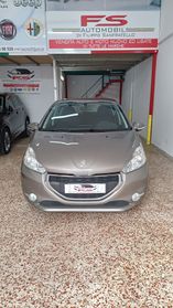 Peugeot 208 1.4 HDi 68 CV 5 porte Allure