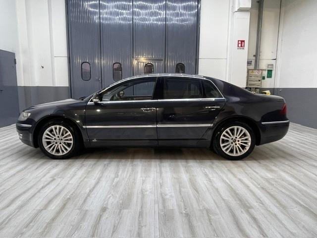 Volkswagen Phaeton 3.0/240 V6 TDI DPF 4mot. tip. 4 posti