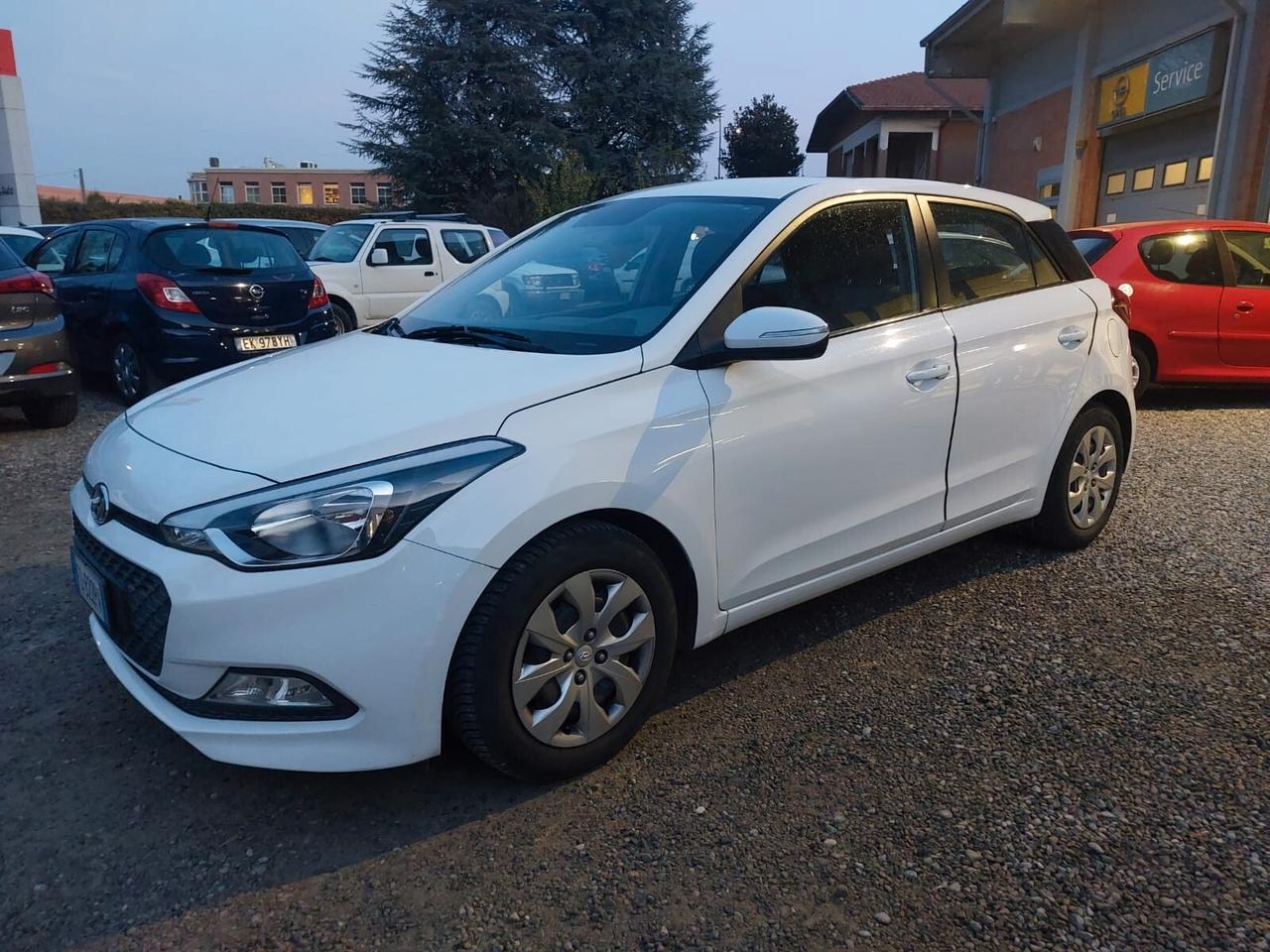 Hyundai i20 1.2 5 porte Econext GPL CASA MADRE