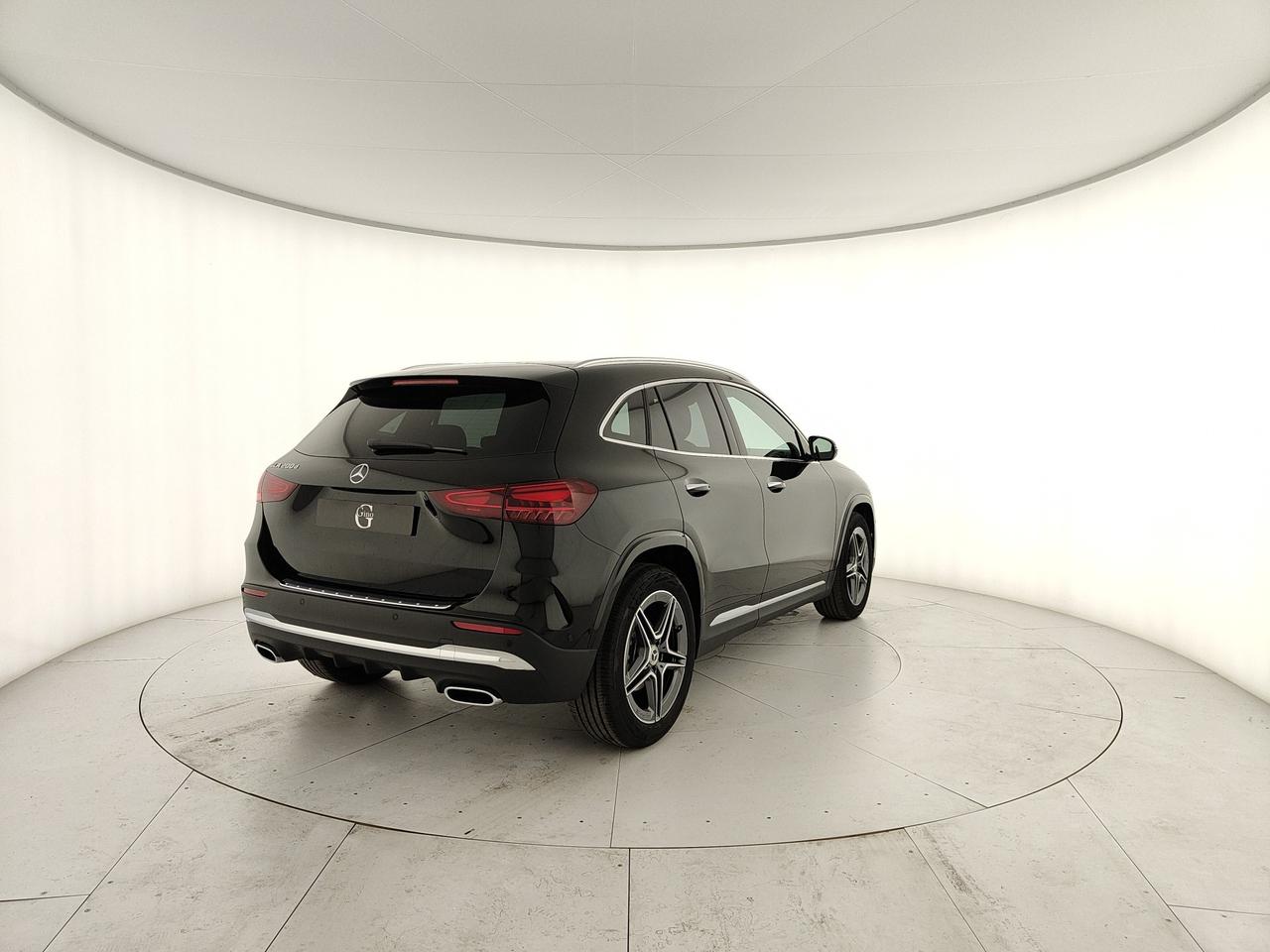 Mercedes-Benz GLA 200 d