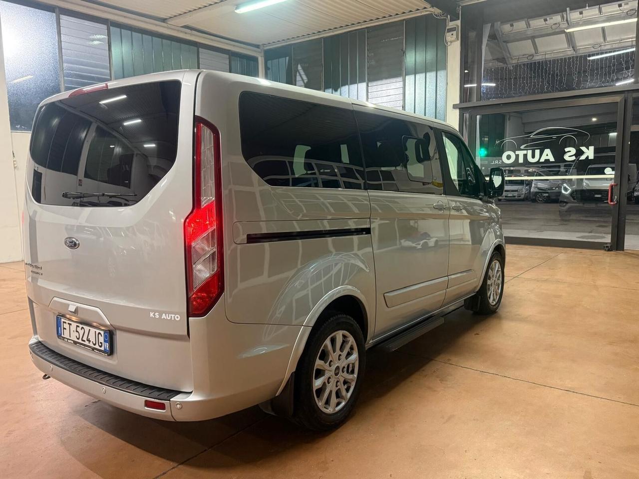 Ford Tourneo Custom 310 2.0 TDCi 170CV aut. PL Titanium