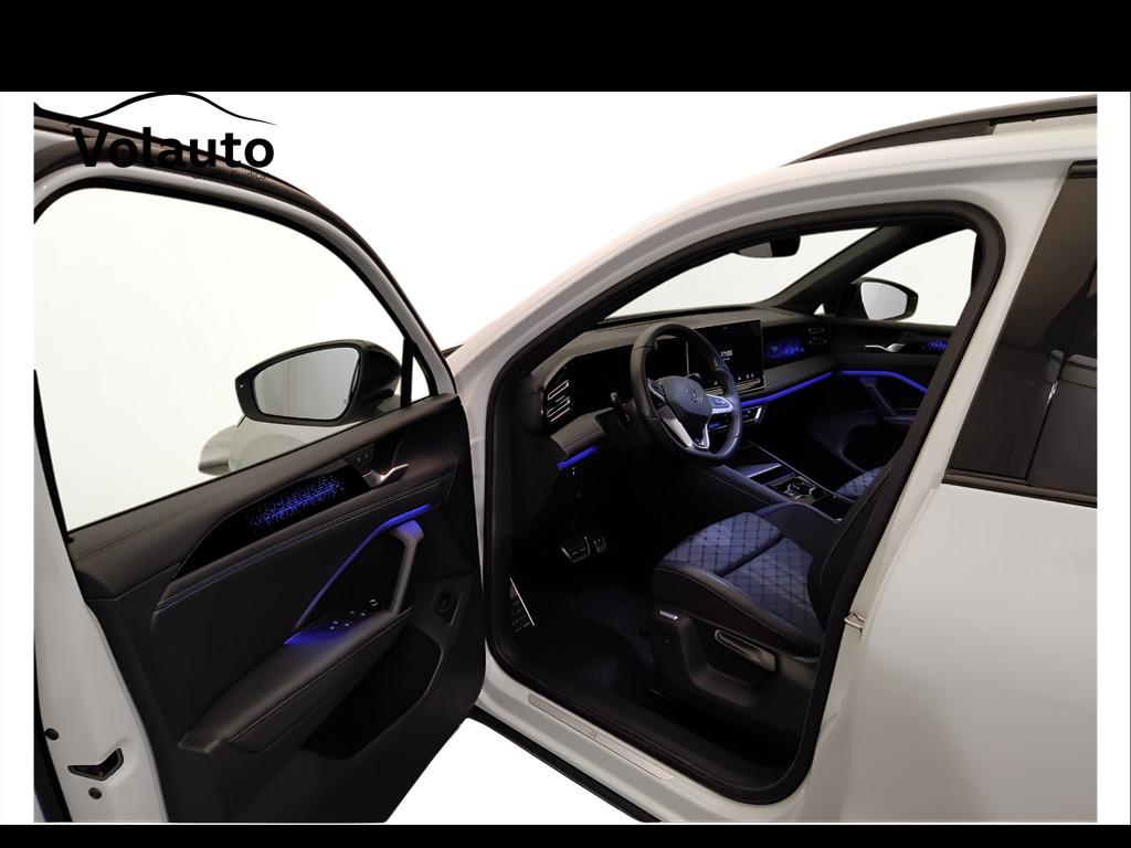 VOLKSWAGEN Tiguan III 2024 - Tiguan 1.5 etsi R-Line 150cv dsg