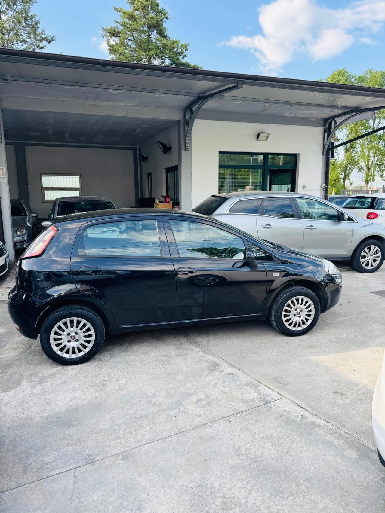 Fiat Punto 1.4 8V 5 porte Natural Power Street