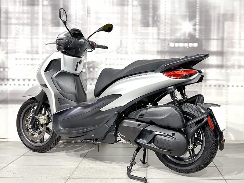 Piaggio Beverly 400 S