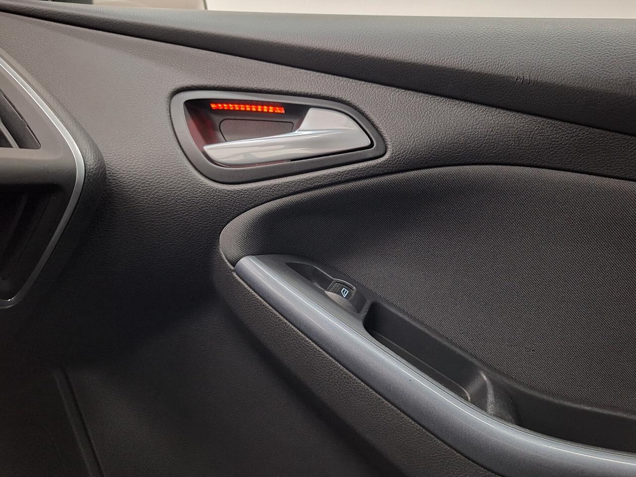 Ford Focus Titanium 1.6 TDCi 115cv