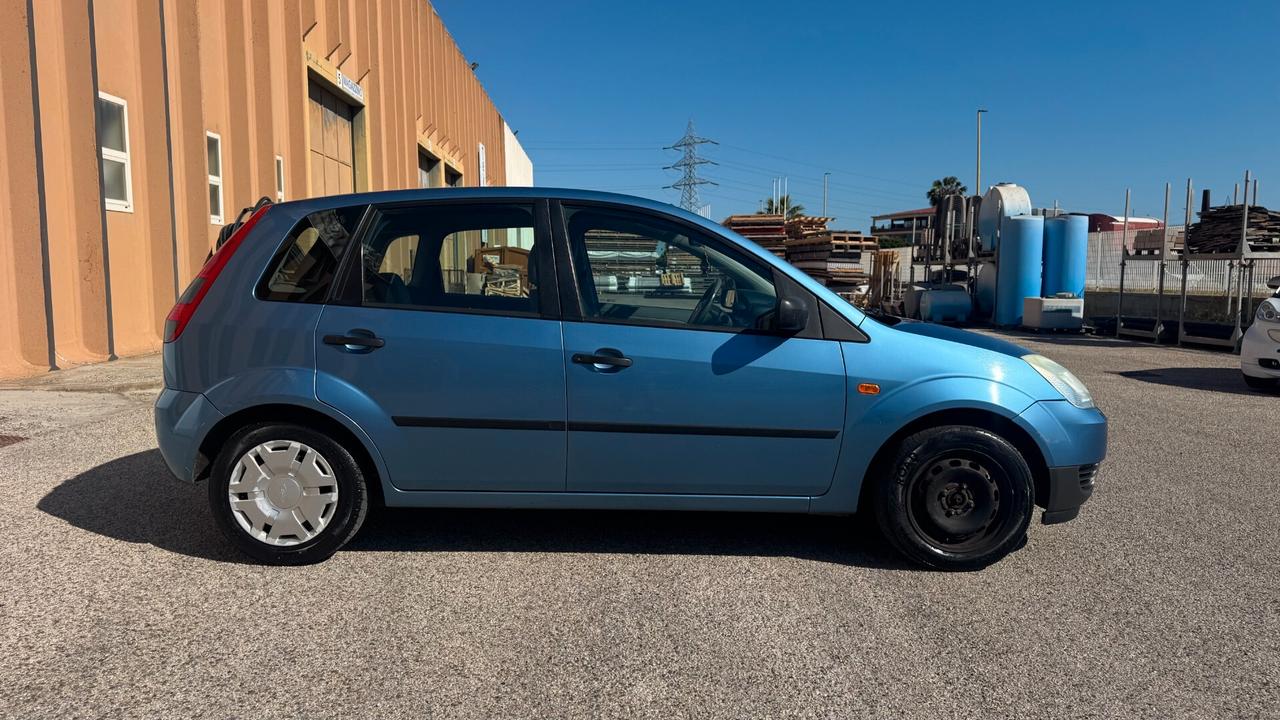 FORD FIESTA 1.2 BENZINA 75CV - 2003