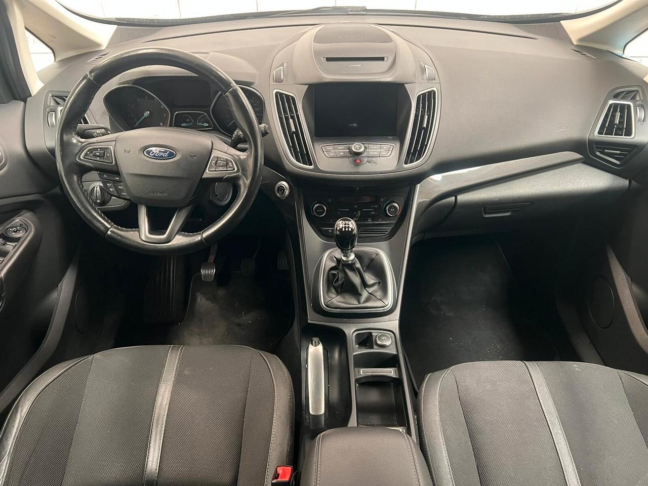 Ford C-Max allestimento (Titanium X)