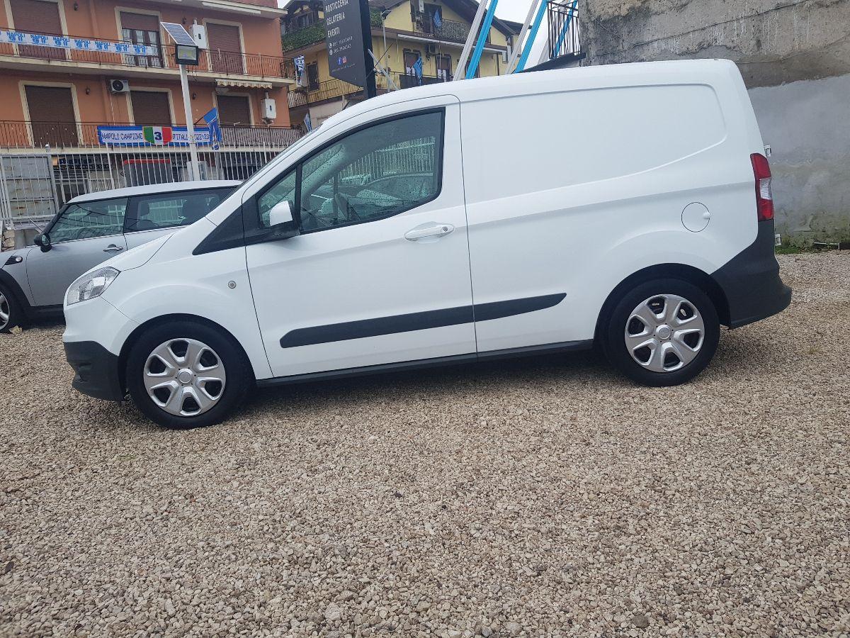 FORD Transit Courier 1.5 tdci 75cv Trend E5 1.5 tdci 75cv Trend E5