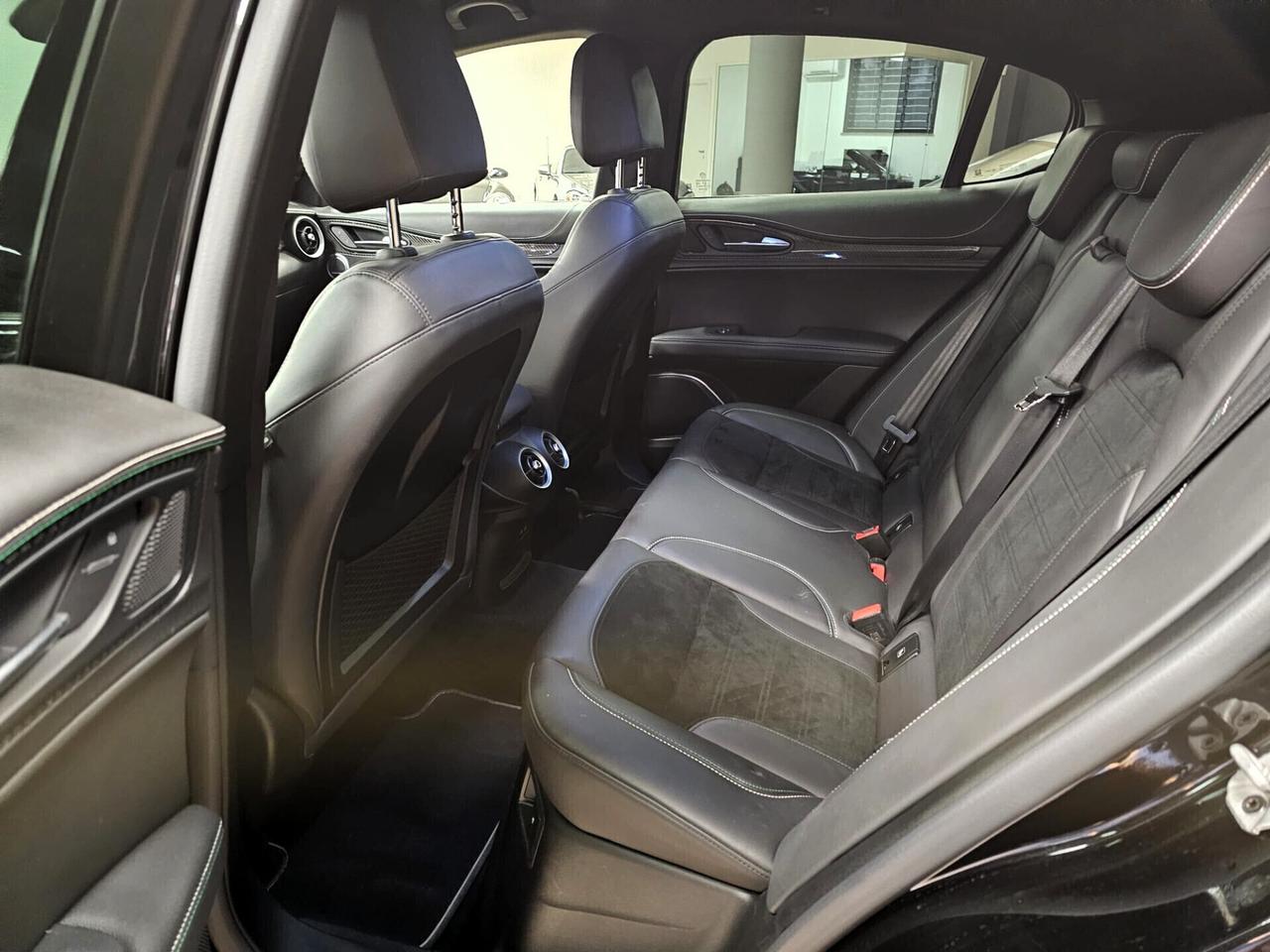 Alfa Romeo Stelvio 2.9 Bi-Turbo V6 510 CV AT8 Quadrifoglio