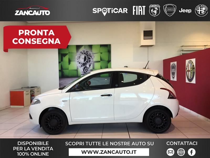 Lancia Ypsilon Ypsilon 1.0 FireFly 5 porte S&S Hybrid Ecochic Silver