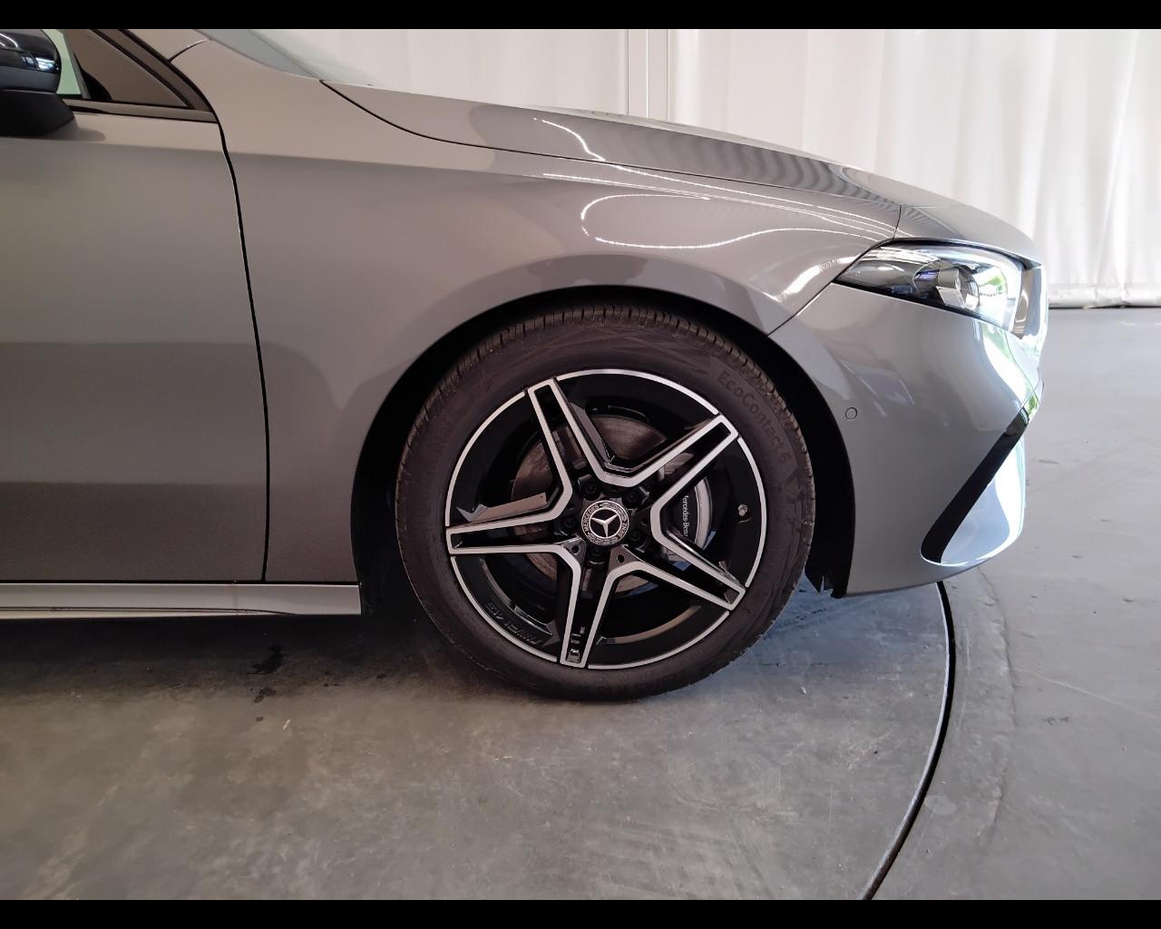 Mercedes-Benz Classe A - W177 2023 - A 180 d AMG Line Advanced Plus auto