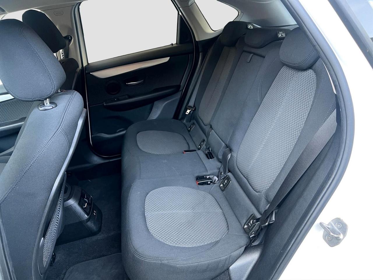 Bmw 2er Active Tourer 225xe iPerformance Business aut.
