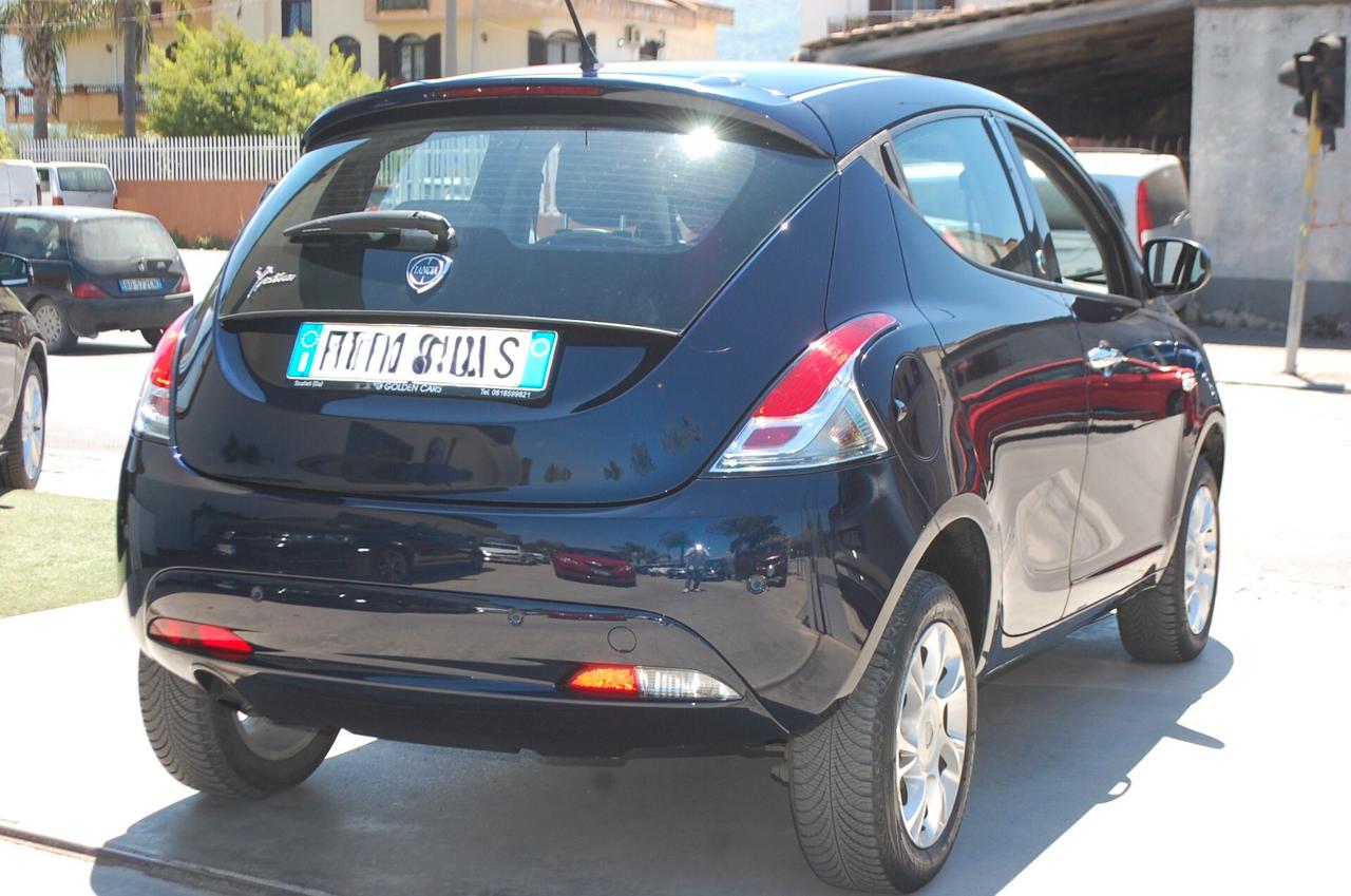 Lancia Ypsilon 900 TwinAir 80CV Gold Ecochic Metano Uff Italy USB