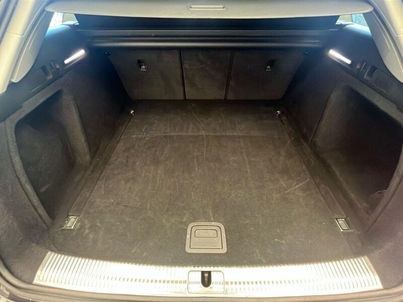 Audi A4 2.0 30 TDI 100KW BUSIN ADVAN. S TRONIC
