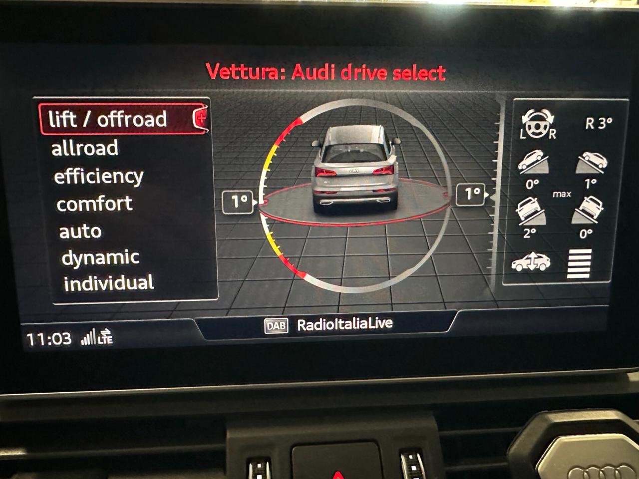 Audi Q5 40 2.0 tdi mhev S line Plus Quattro 204cv Black Edition