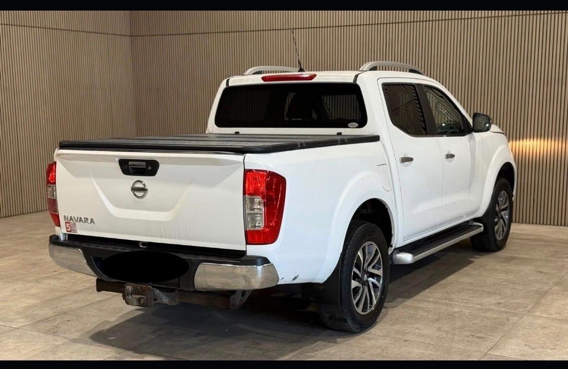 Nissan Navara 2.3 dCi 190 CV 7AT 4WD Double Cab N-Connecta