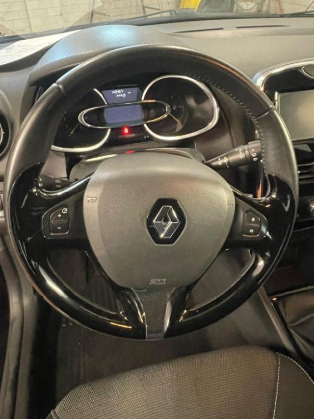 RENAULT Clio 1.2 75CV 5 porte Live