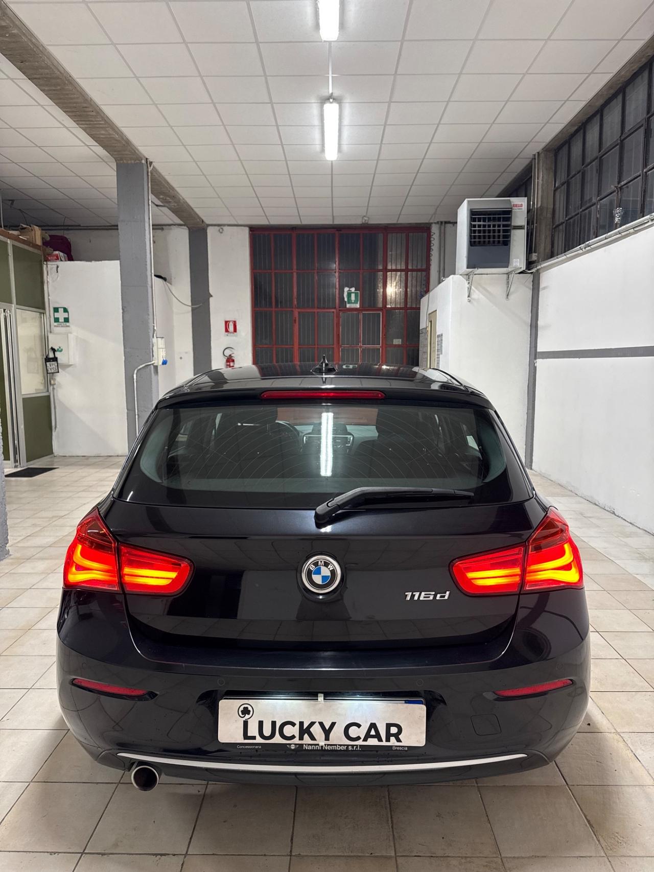 Bmw 116 116d 5p. Urban