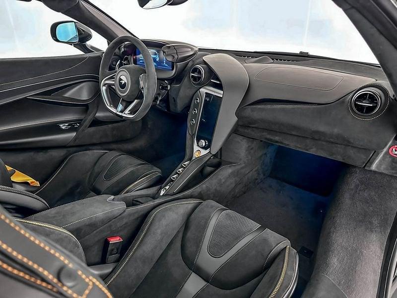 McLaren 750S 4.0 Coupé MY27 - McLaren Milano