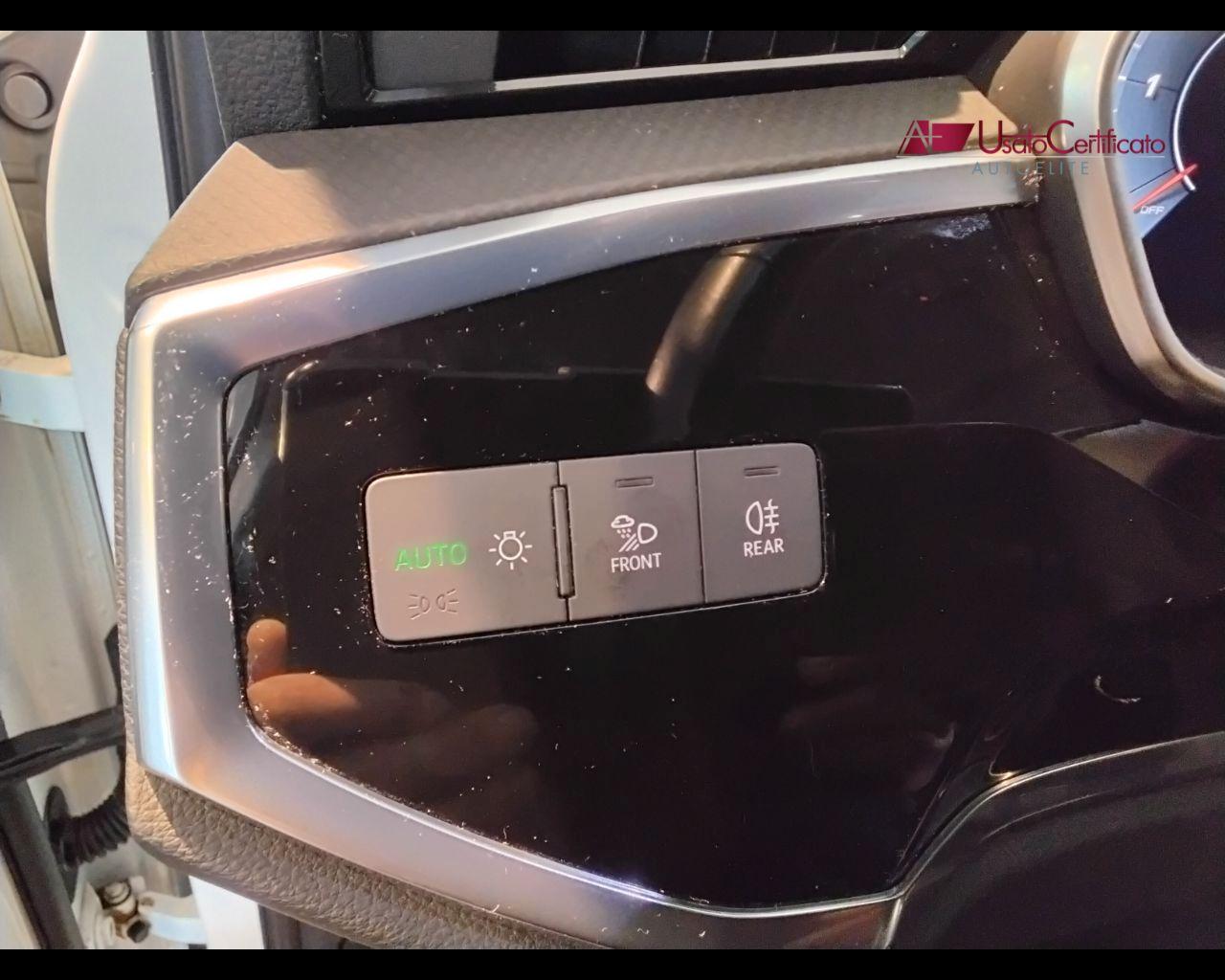 AUDI Q3 35 TDI quattro S tronic Business