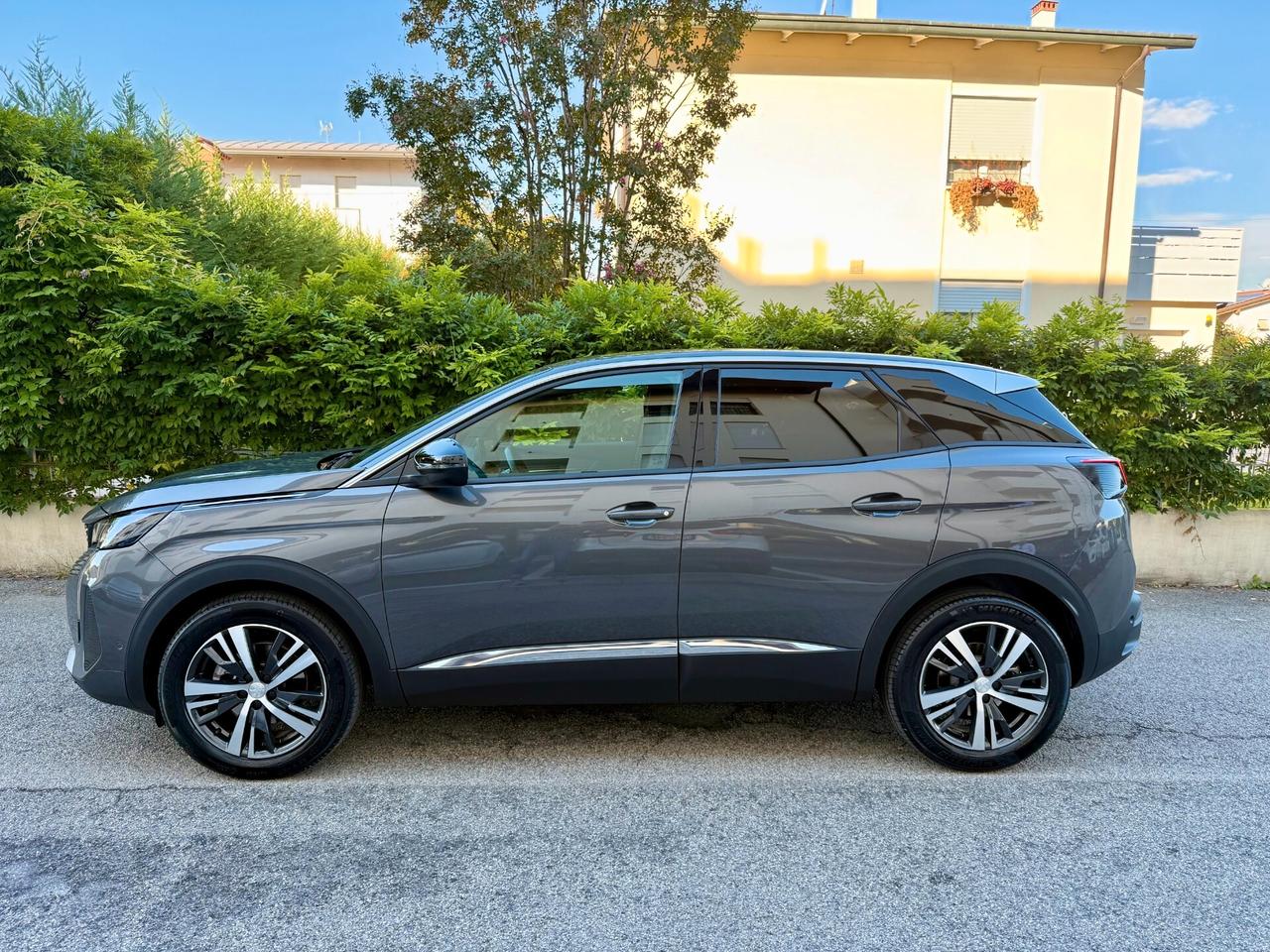Peugeot 3008 1.5 bluehdi Allure Pack s 131cv EAT8 UNICO PROPRIETARIO